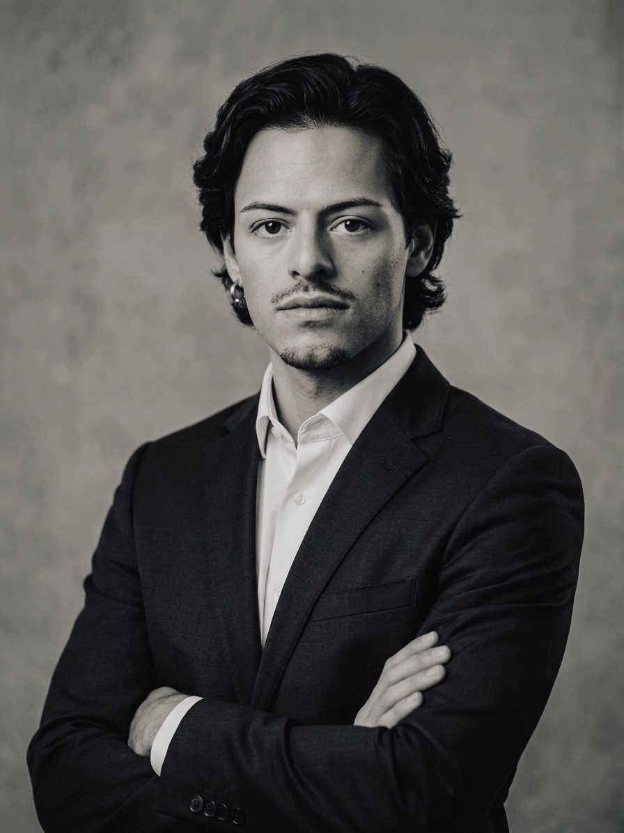 foto copertina autore cryptonews Umberto