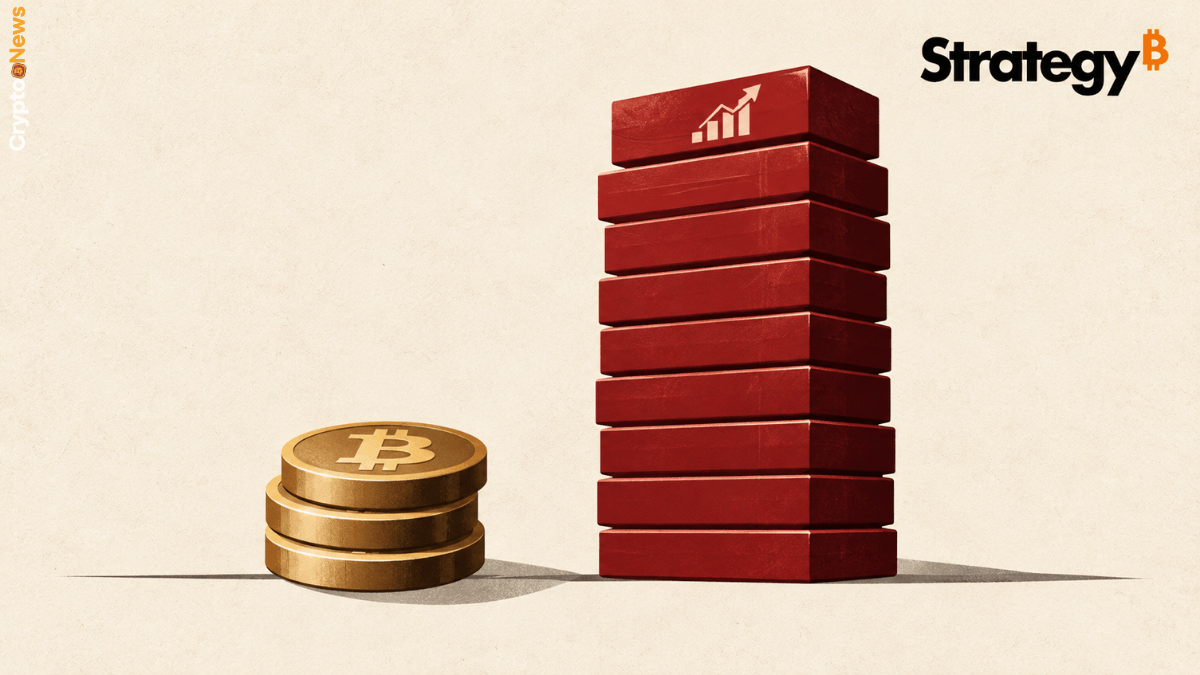 Strategy compra appena 250 bitcoin, il minimo dell'anno Pila di monete stilizzate più bassa accanto a una pila più alta di forme rettangolari che rappresentano azioni, con il logo Strategy